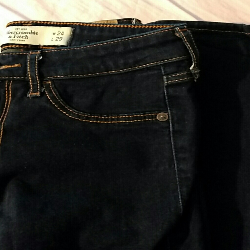 Abercrombie dark wash jeggings. 00/ 24x29